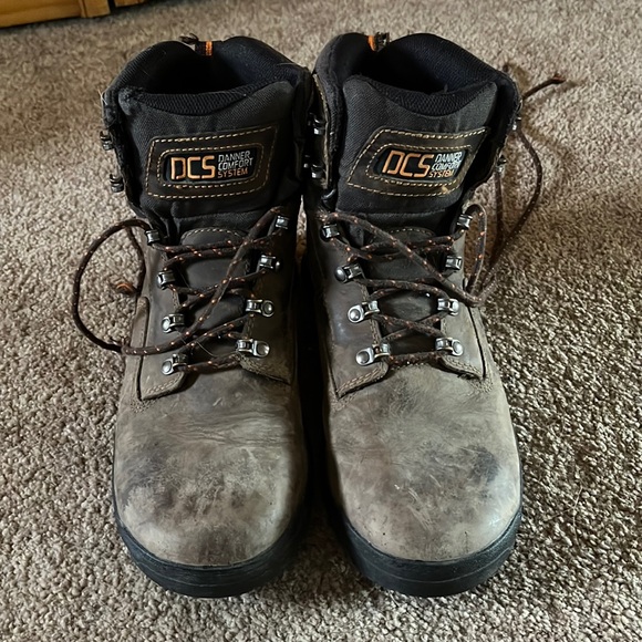 Danner Crafter 6” Boots - Picture 1 of 9